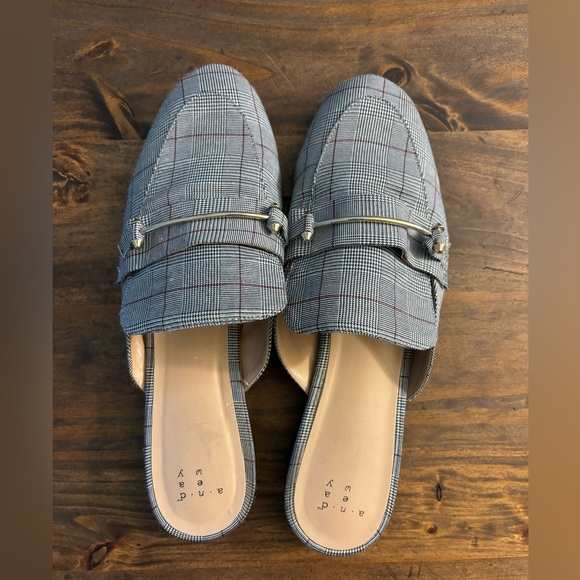 A new day Women’s Size 8.5 Slip-On Loafers - Picture 5 of 6